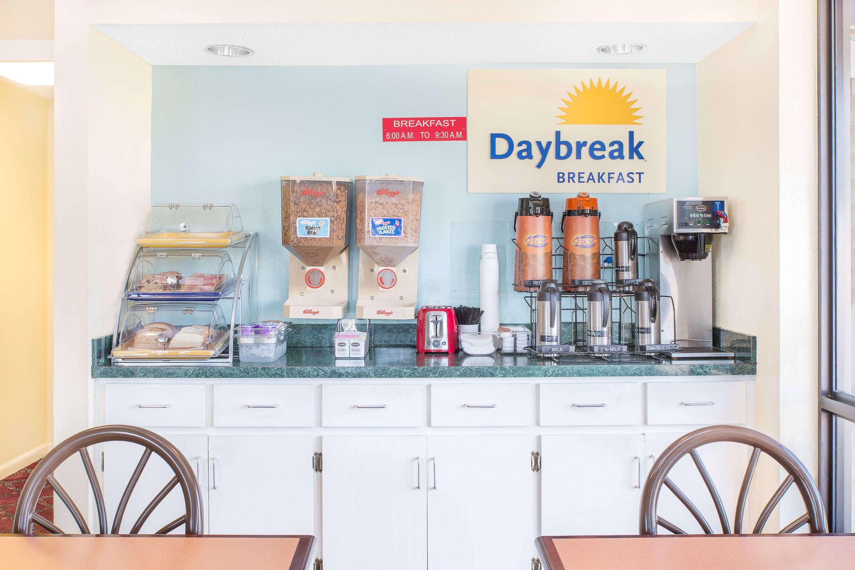 Days Inn By Wyndham N Little Rock East North Little Rock Εξωτερικό φωτογραφία