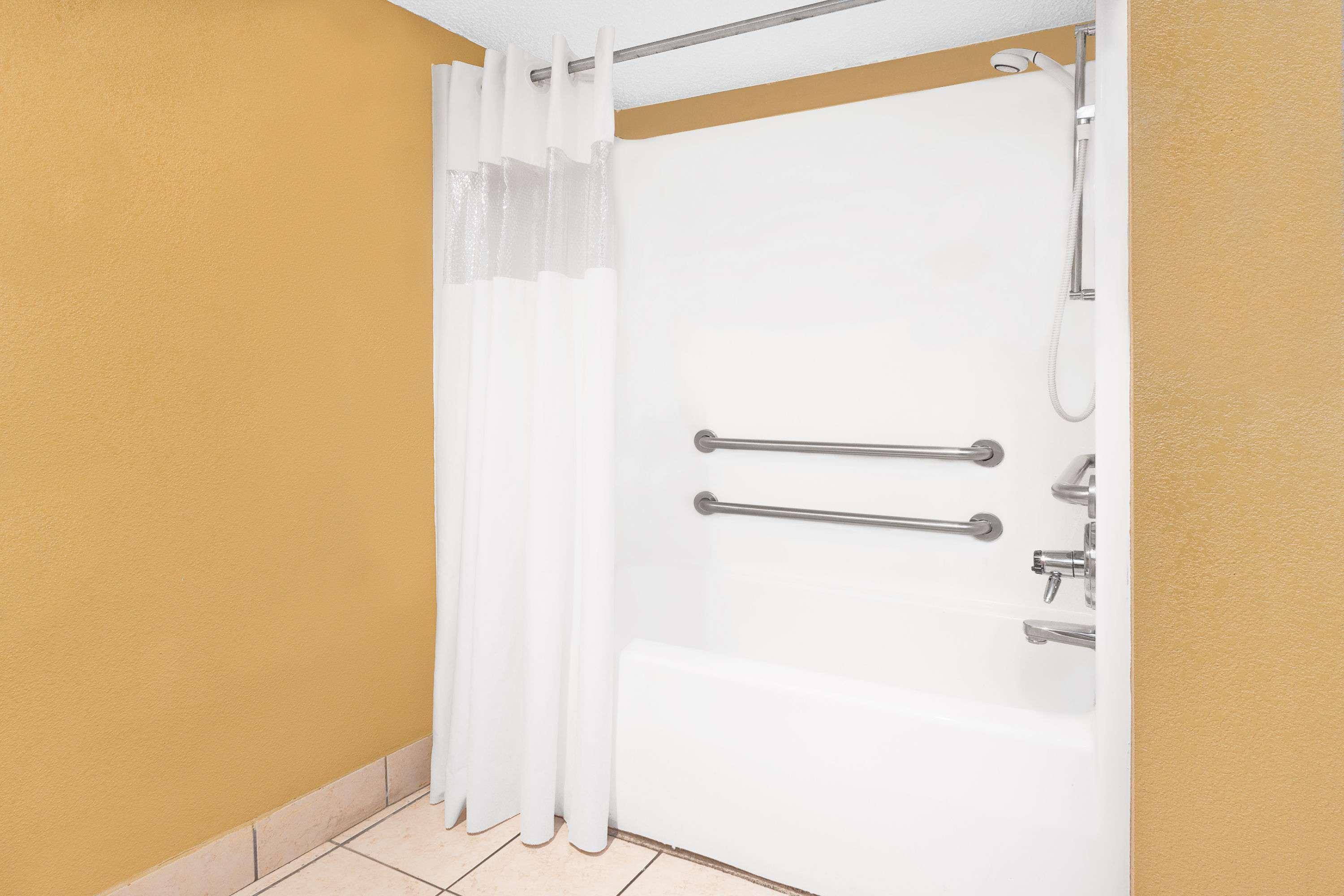 Days Inn By Wyndham N Little Rock East North Little Rock Εξωτερικό φωτογραφία